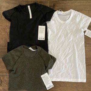 Lululemon athletic tees